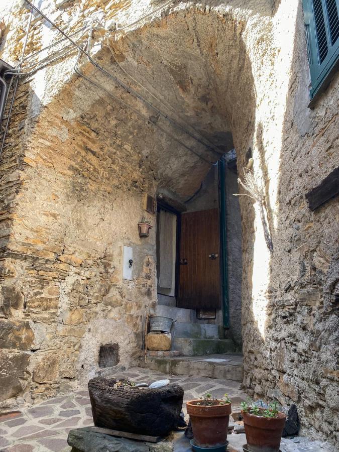 La Dimora Della Strega Apartment Glori Luaran gambar