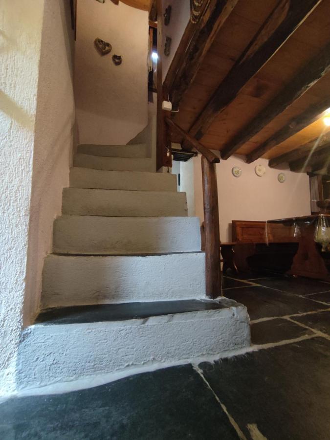 La Dimora Della Strega Apartment Glori Luaran gambar